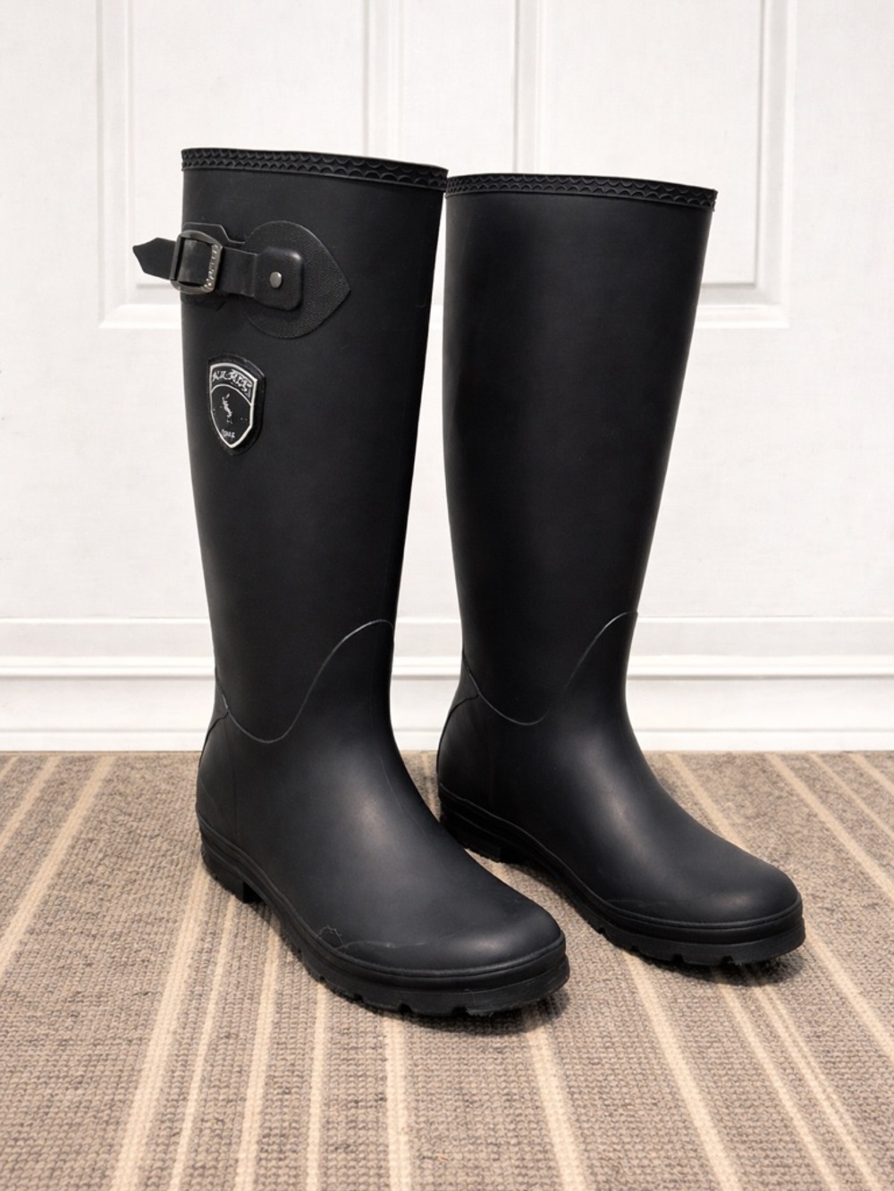 KAMIK Classic Black Tall Rain Boots (Size 8)